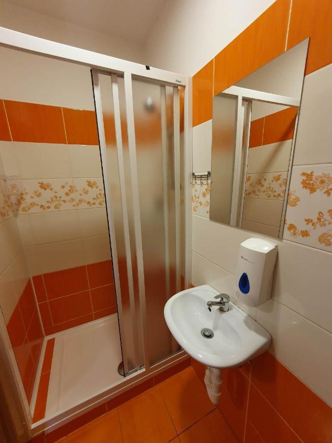 Hostel Děčín Na Skřivánce Exterior foto