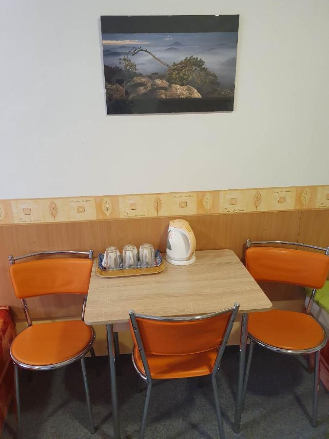 Hostel Děčín Na Skřivánce Exterior foto